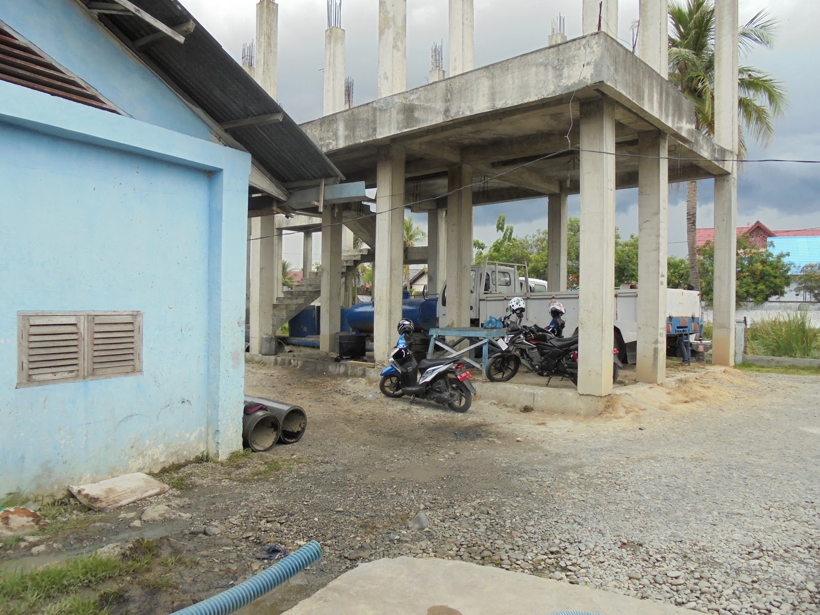 Gedung yang dibangun dengan APBA 2014. (sinarpidie.co/Mutamimul Ula).