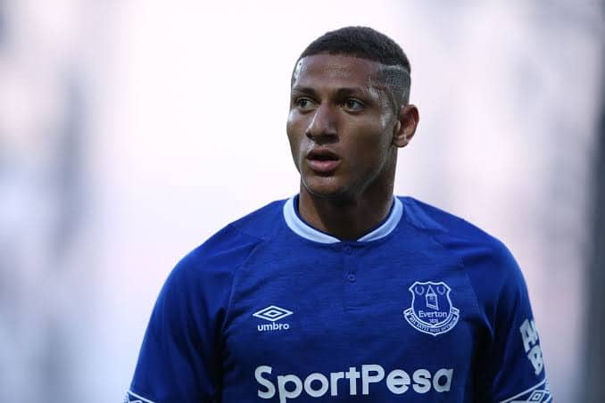 Richarlison yang Tumbuh dan Besar di Lingkungan yang Keras dan Kejam