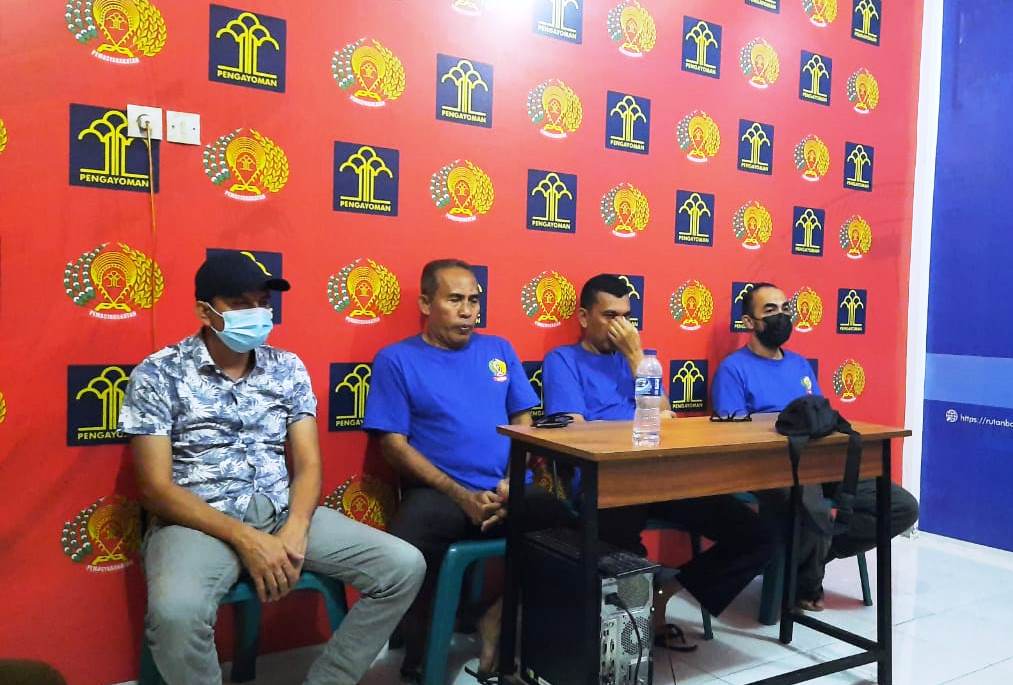 Kejari Pijay Limpahkan Berkas Perkara Tahap II Kasus Korupsi Jembatan Pangwa
